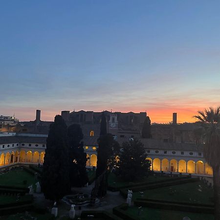Camera X2 Con Magnifica Vista Sul Chiostro Di Michelangelo E Le Terme Di Diocleziano ローマ エクステリア 写真