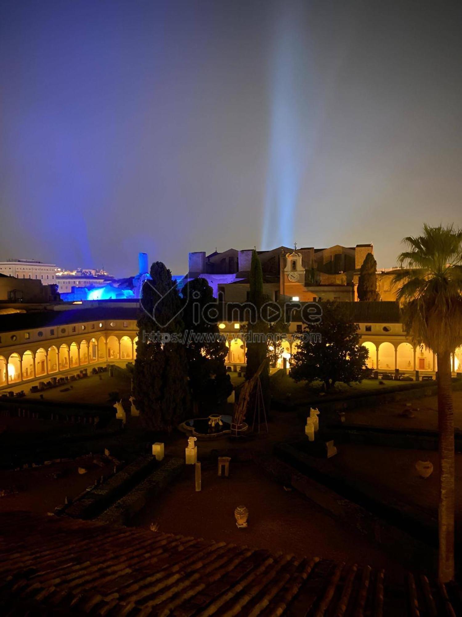 Camera X2 Con Magnifica Vista Sul Chiostro Di Michelangelo E Le Terme Di Diocleziano ローマ エクステリア 写真